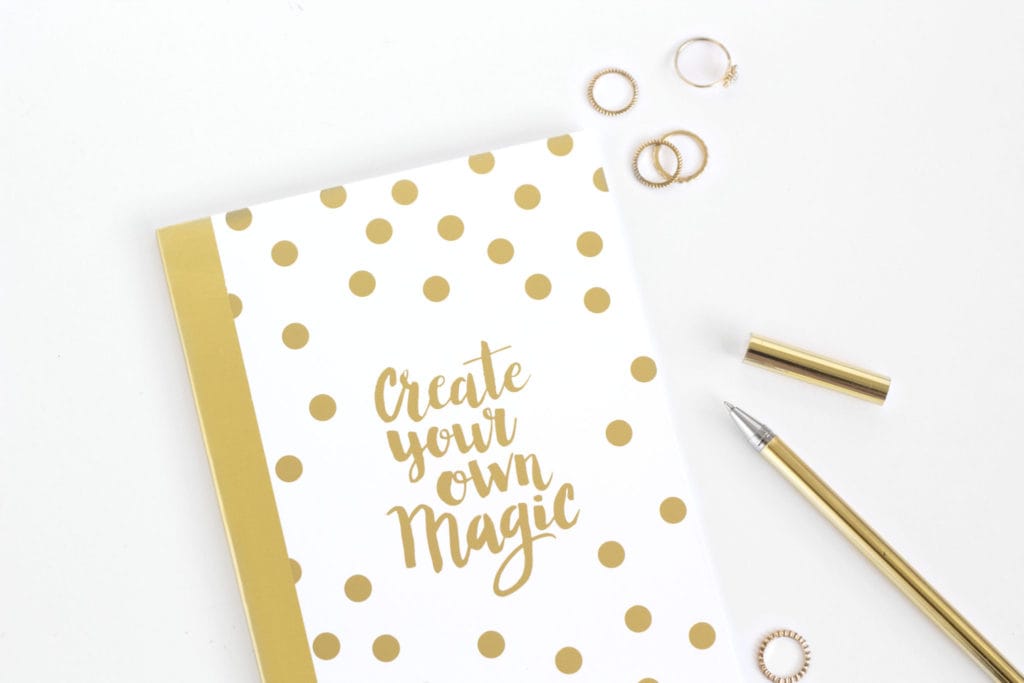 Learn how to set realistic financial goals and use a financial goal planner to track your progress | financial goal ideas | financial goals 2019 | monthly financial goals | financial goal tracker | short term financial goals | #DaveRamesy | #SettingFinancialGoals | #NewYearFinancialGoals