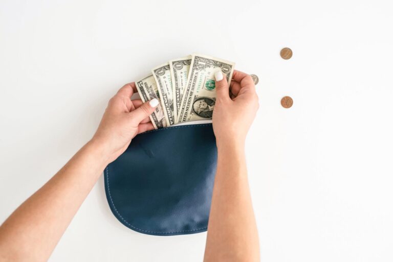 What Is The 50/20/30 Budget Rule And How Does It Work?